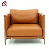 लिविंग रूम के लिए चमड़े की कुर्सी